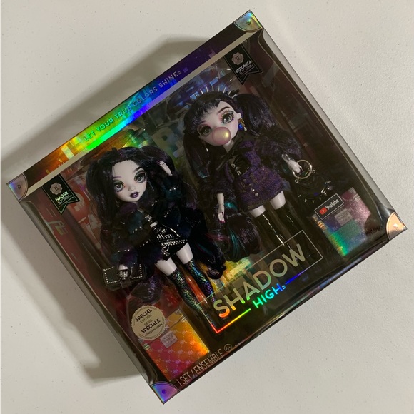 Shadow High Twins Naomi Storm & Veronica Storm Fashion Dolls w/Accessories-New - Picture 3 of 10